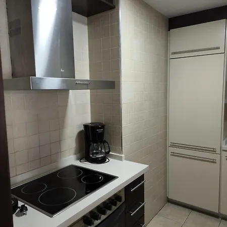 Daire Family Spacious Apartment, Terrace, Kitchen, View, Free Parking And Wifi *