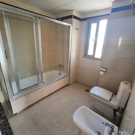 Family Spacious Apartment, Terrace, Kitchen, View, Free Parking And Wifi Διαμέρισμα Benalmádena