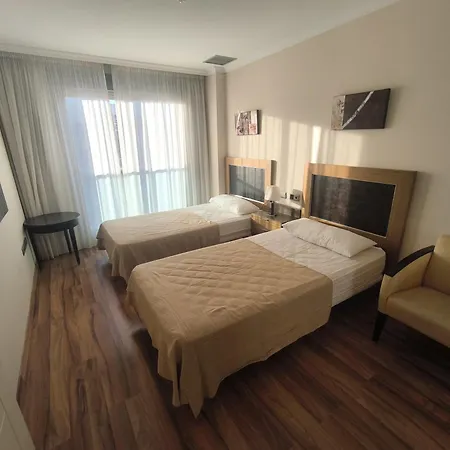 Διαμέρισμα Family Spacious Apartment, Terrace, Kitchen, View, Free Parking And Wifi Benalmádena